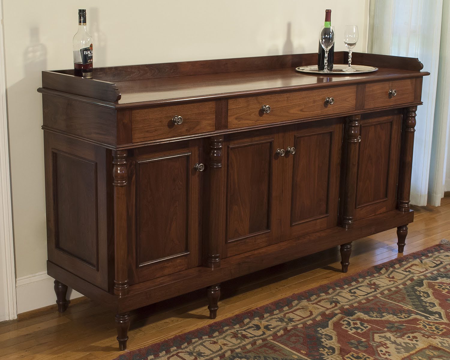 Traditional Sheraton walnut bar